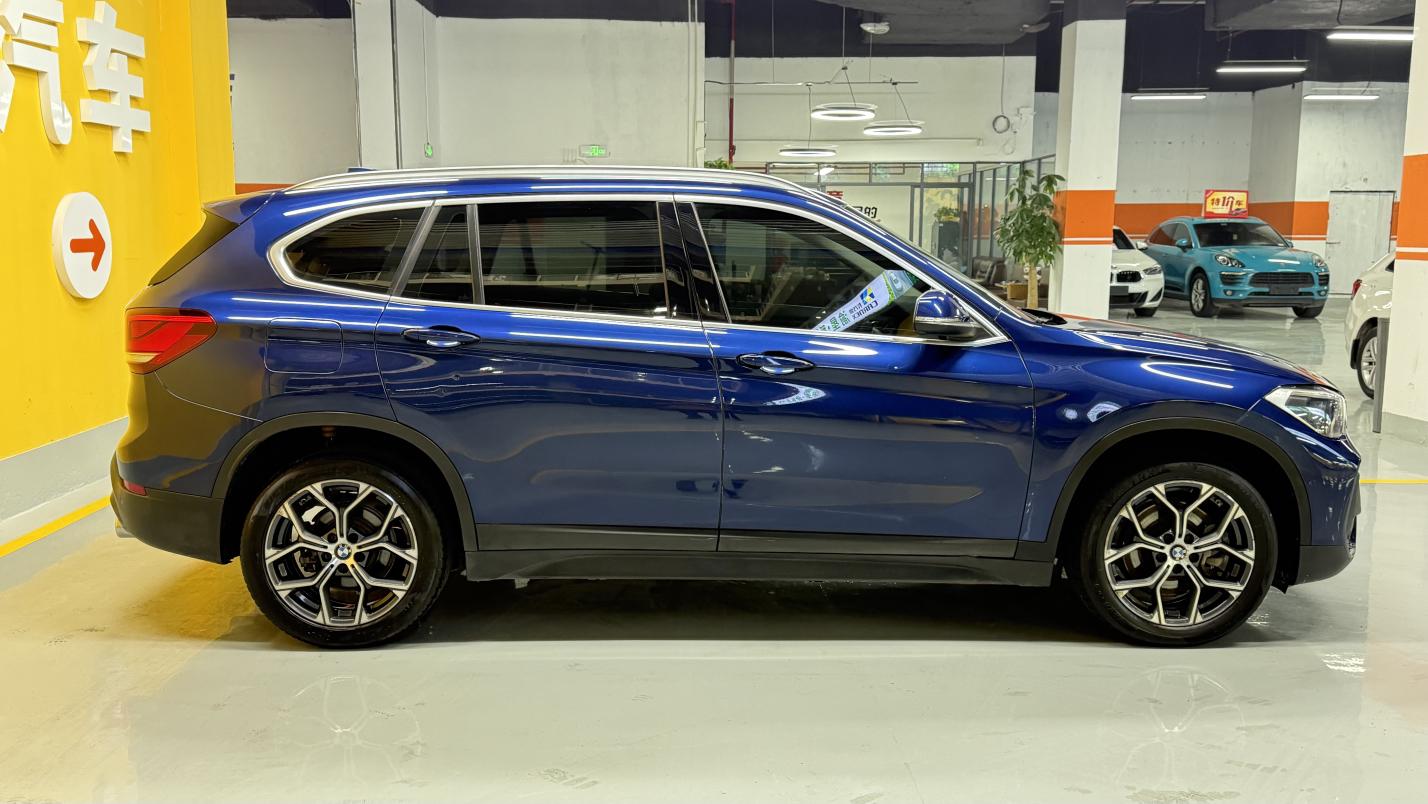 BMW X1 2020 sDrive25Li Leading
