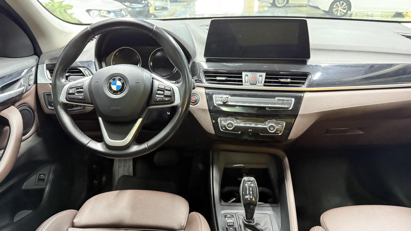 BMW X1 2020 sDrive25Li Leading