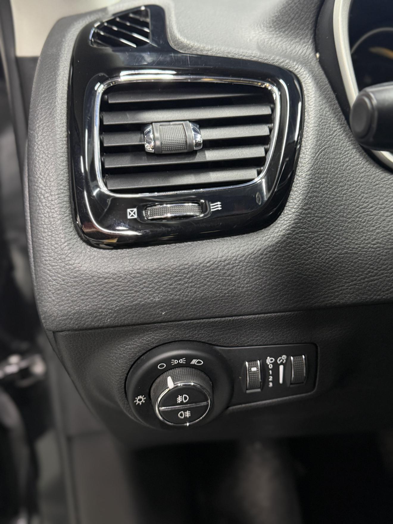 Jeep Compass 2019 220T Auto