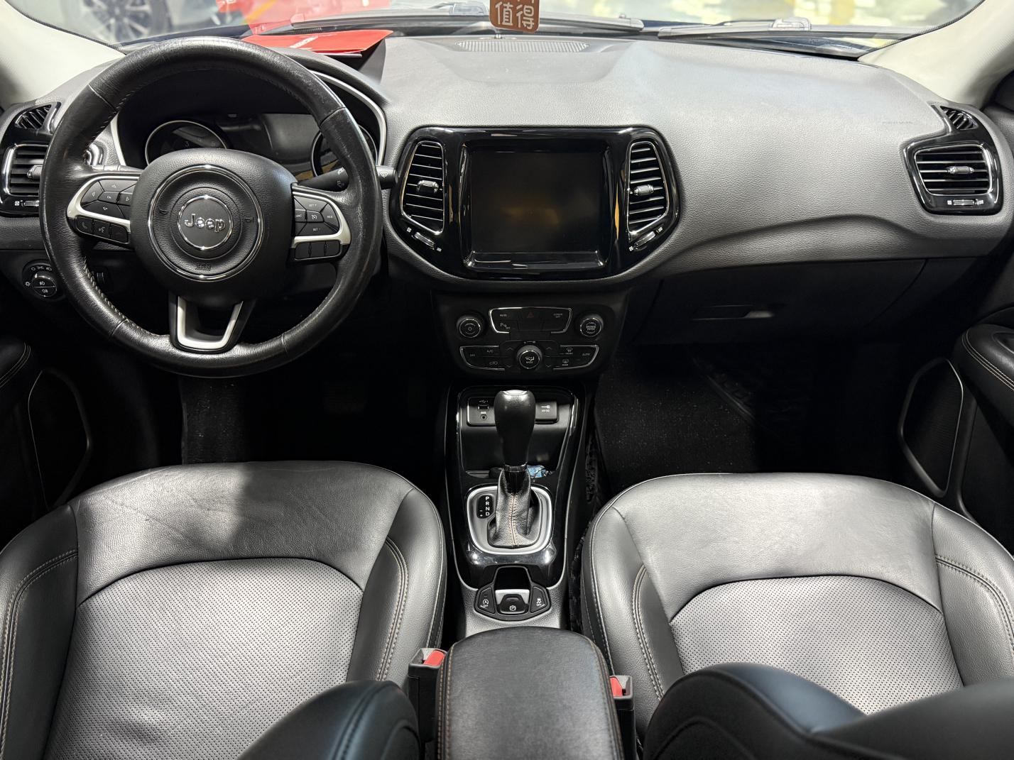 Jeep Compass 2019 220T Auto