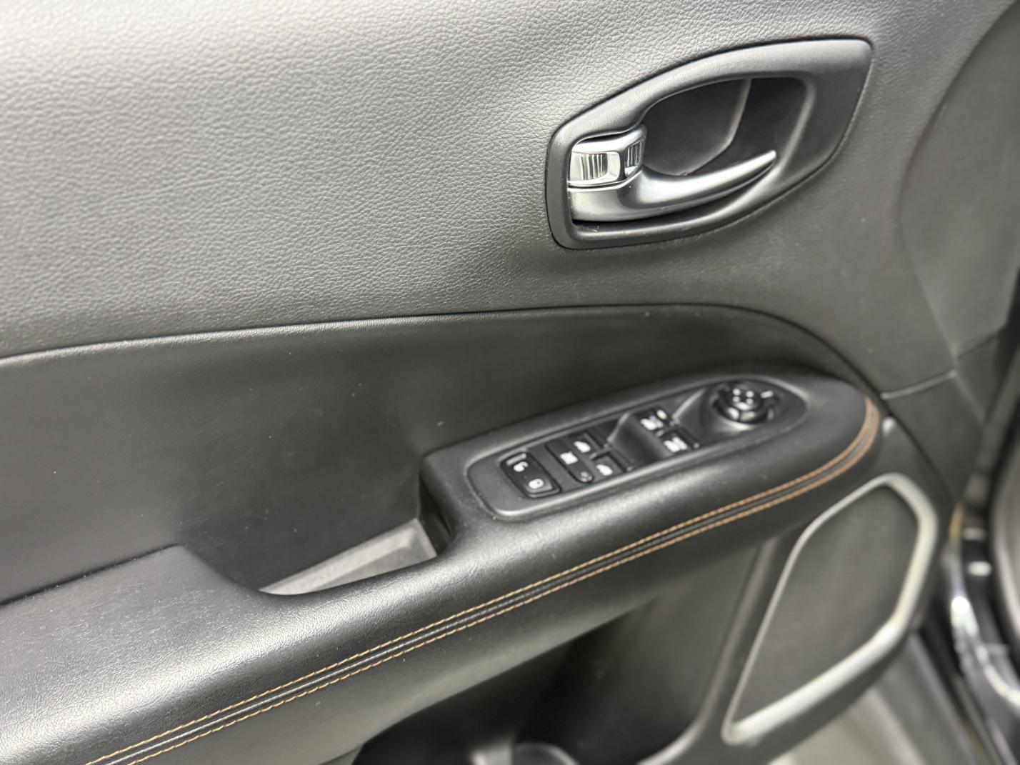 Jeep Compass 2019 220T Auto
