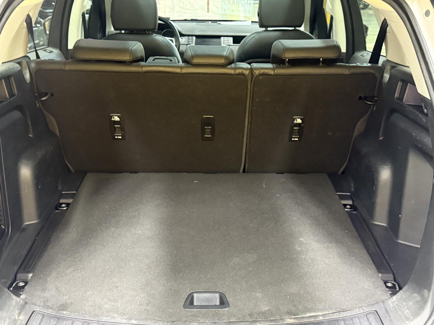 Land Rover Discovery Sport 2019 240PS SE China VI