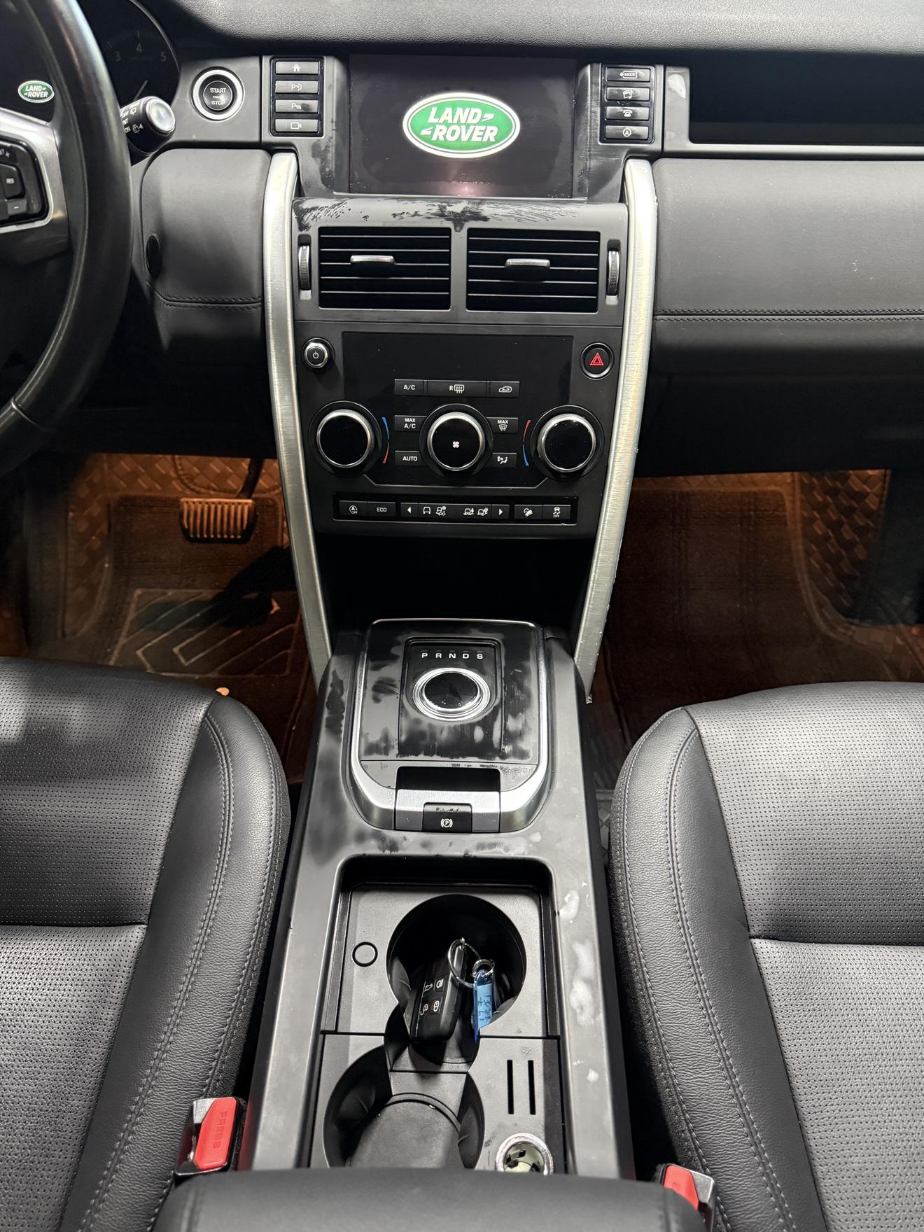 Land Rover Discovery Sport 2019 240PS SE China VI