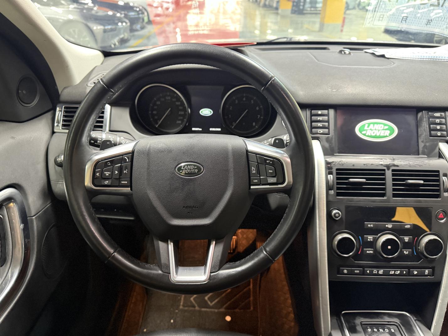 Land Rover Discovery Sport 2019 240PS SE China VI