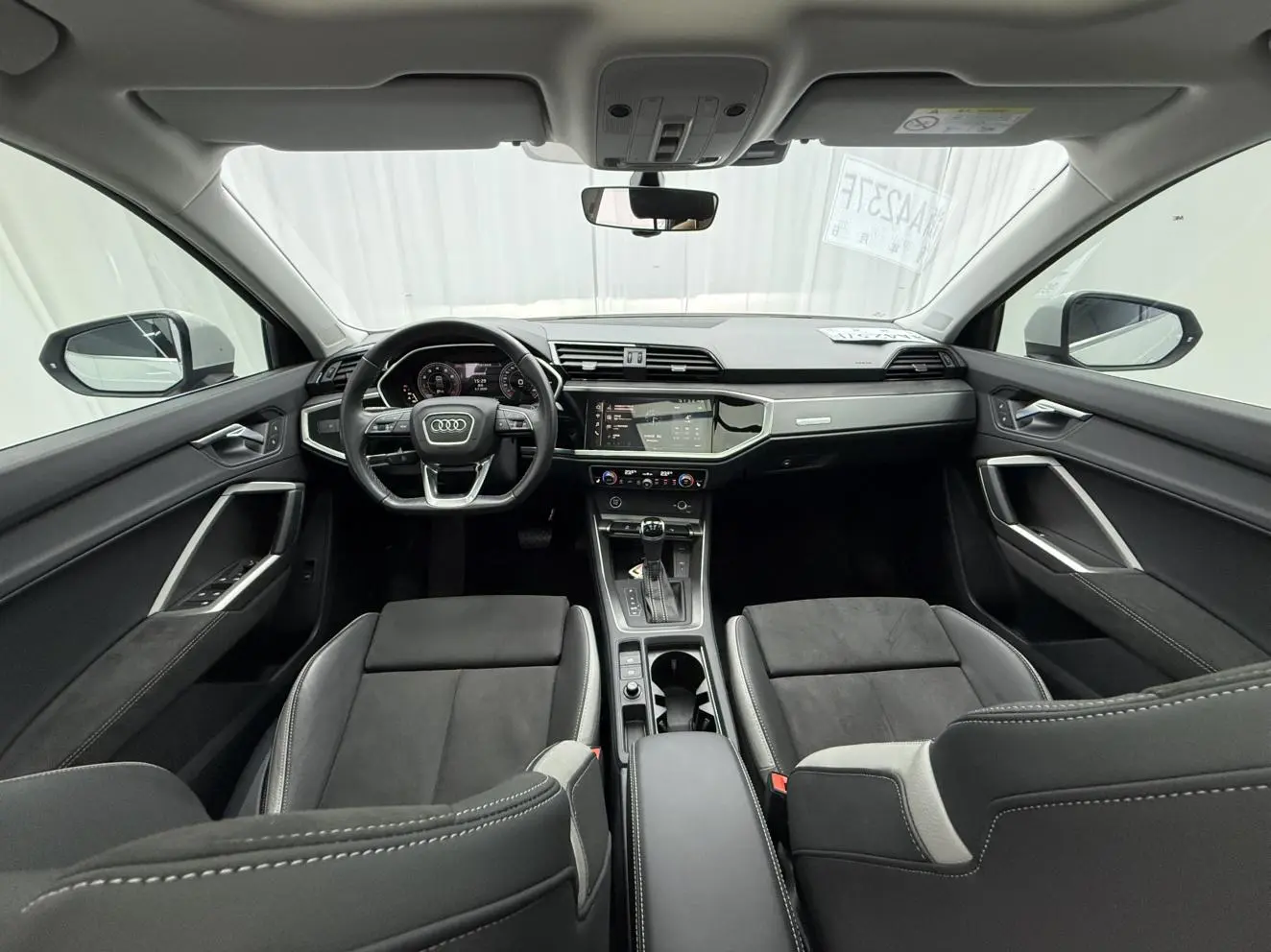 Audi Q3 2023 35 TFSI Dynamic Fashion