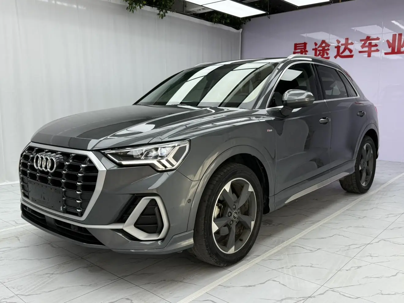 Audi Q3 2022 35 TFSI Dynamic Fashion