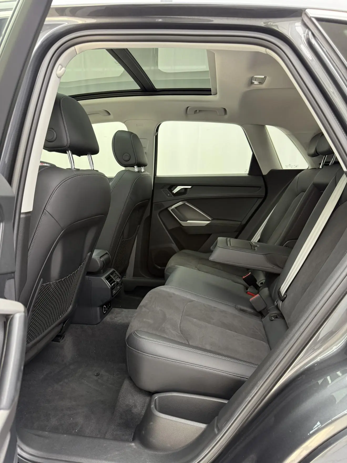 Audi Q3 2022 35 TFSI Dynamic Fashion