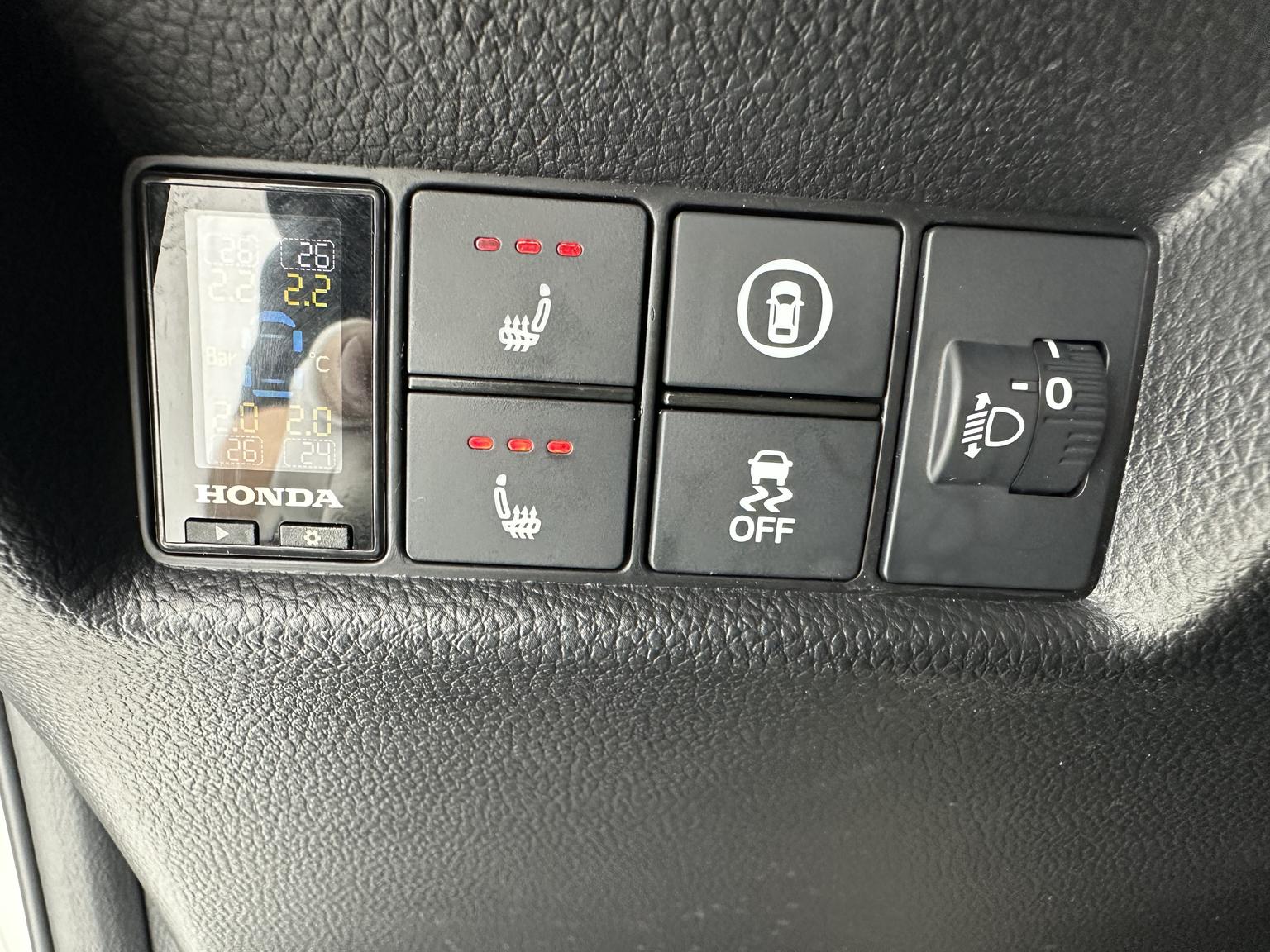 Honda LIFE 2020 1.5L CVT CRO-SS