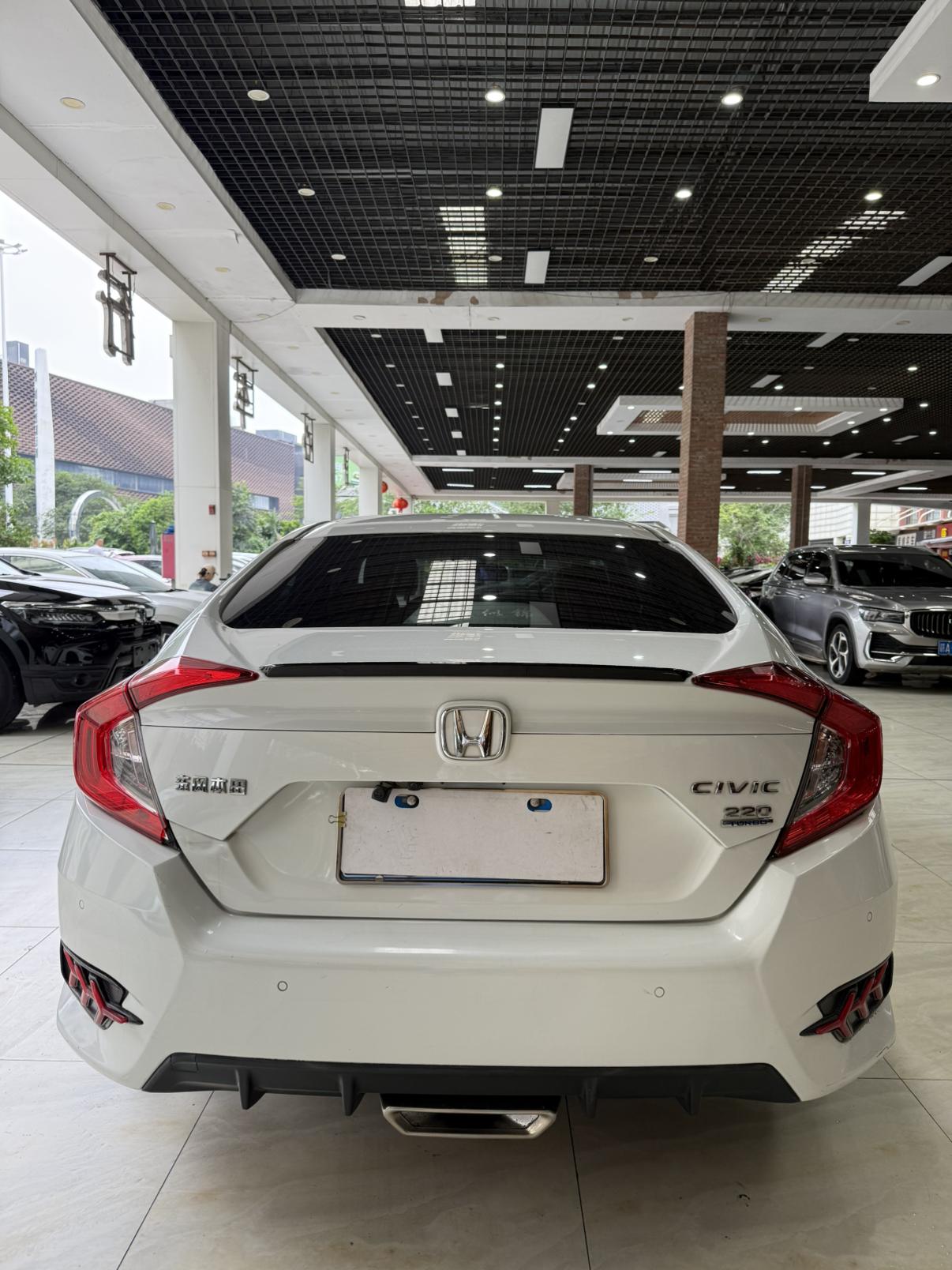 Honda Civic 2019 220TURBO CVT Dynamic China VI