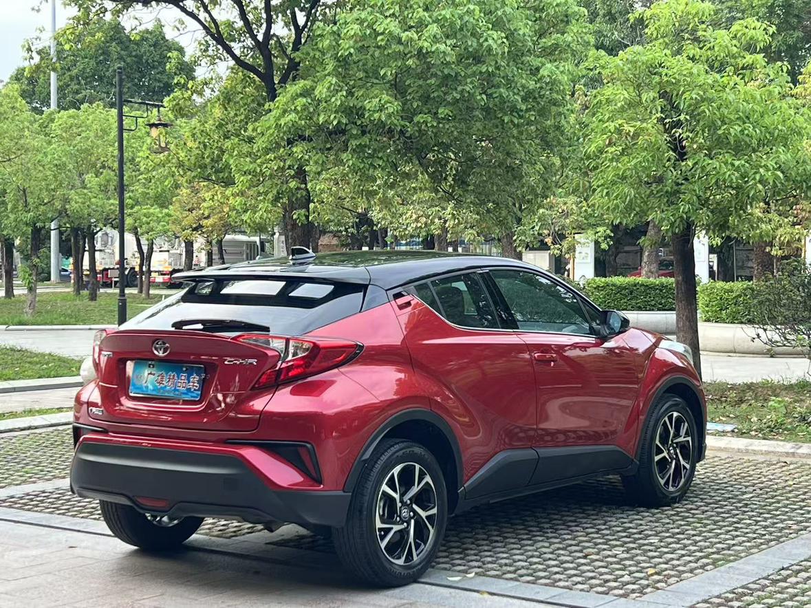 Toyota C-HR 2020 2.0L Leading