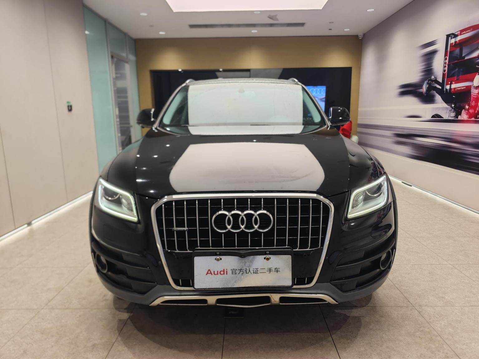 Audi Q5 2018 Heritage 40 TFSI Tech