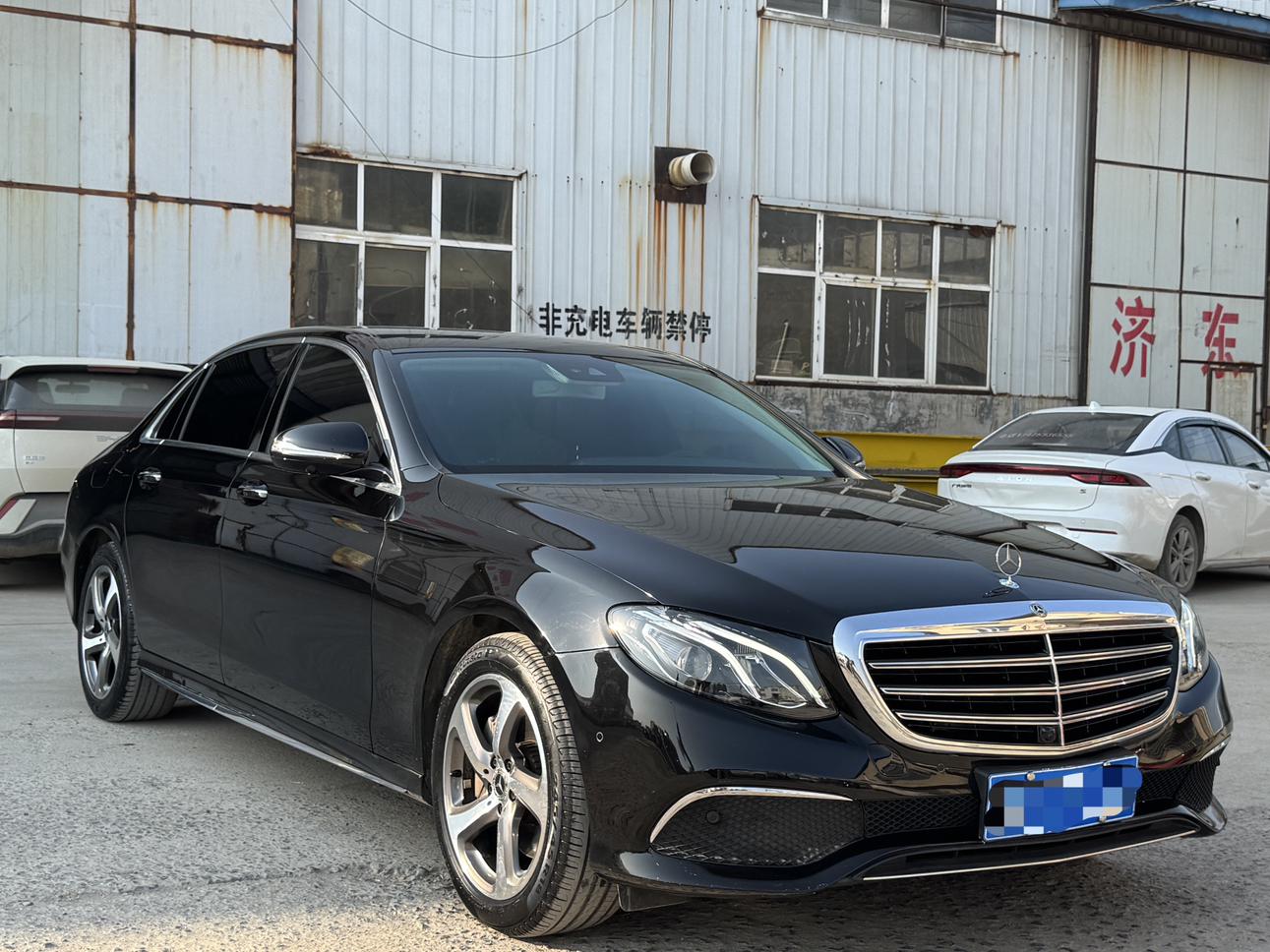 Mercedes-Benz E Class 2018 E 300 L Luxury