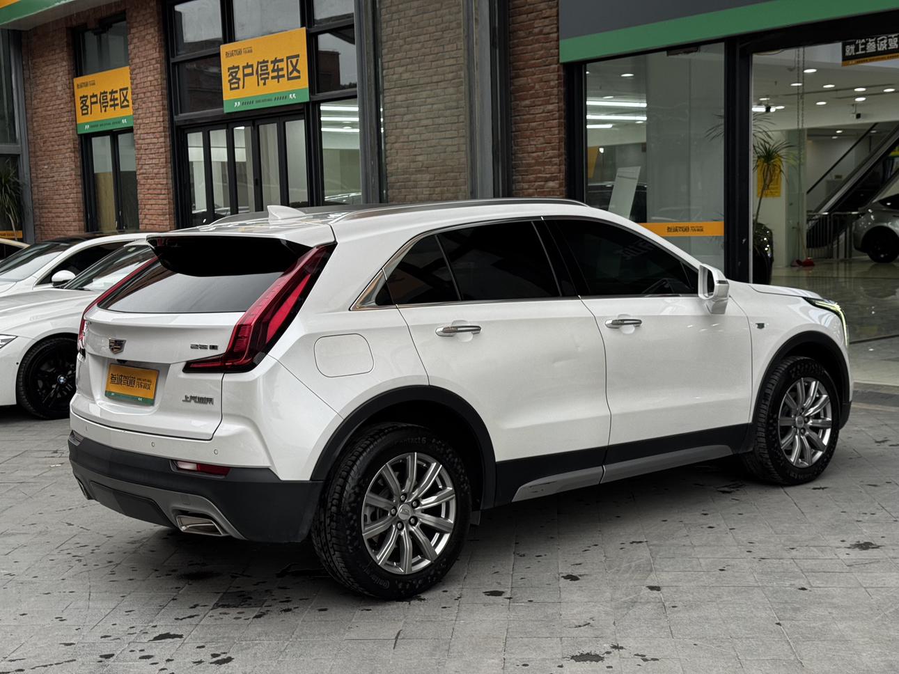 Cadillac XT4 2020 Facelift 28T 2WD Luxury