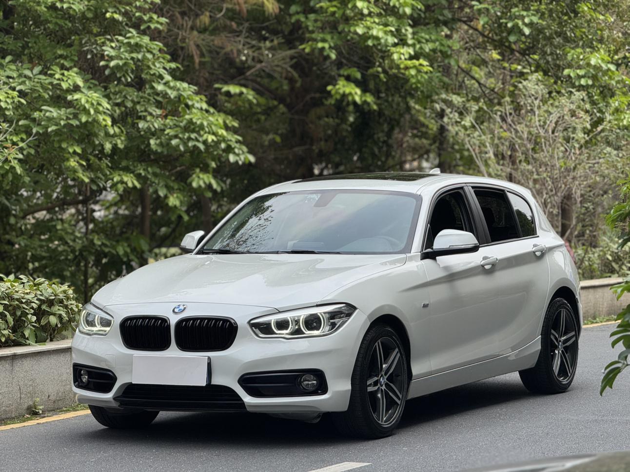 BMW 1 Series ( Import ) 2018 118i Sport Design Package
