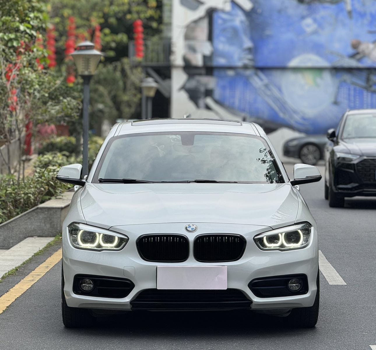 BMW 1 Series ( Import ) 2018 118i Sport Design Package