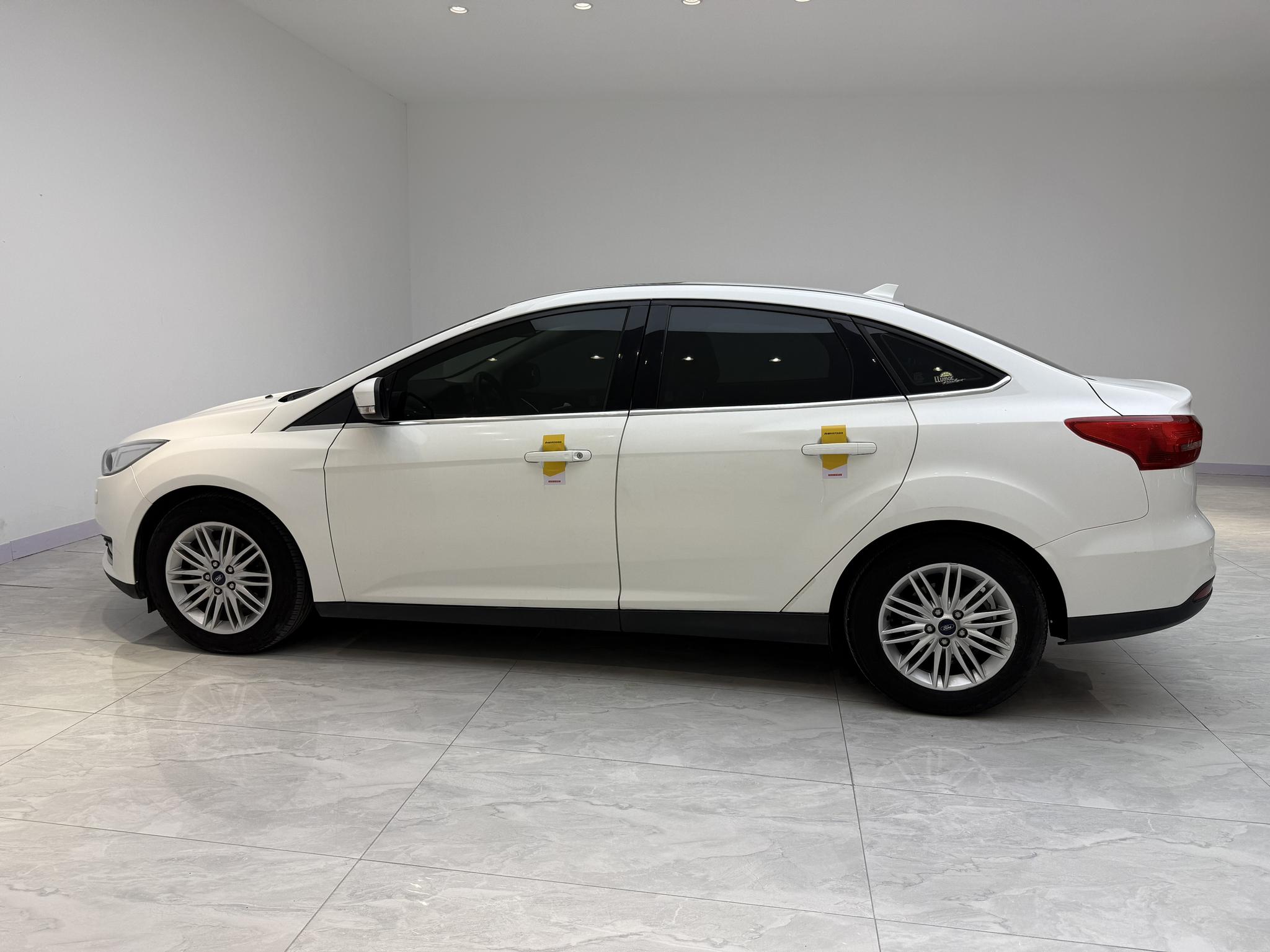 Ford Focus 2018 Classic Sedan EcoBoost 180 Auto Flagship