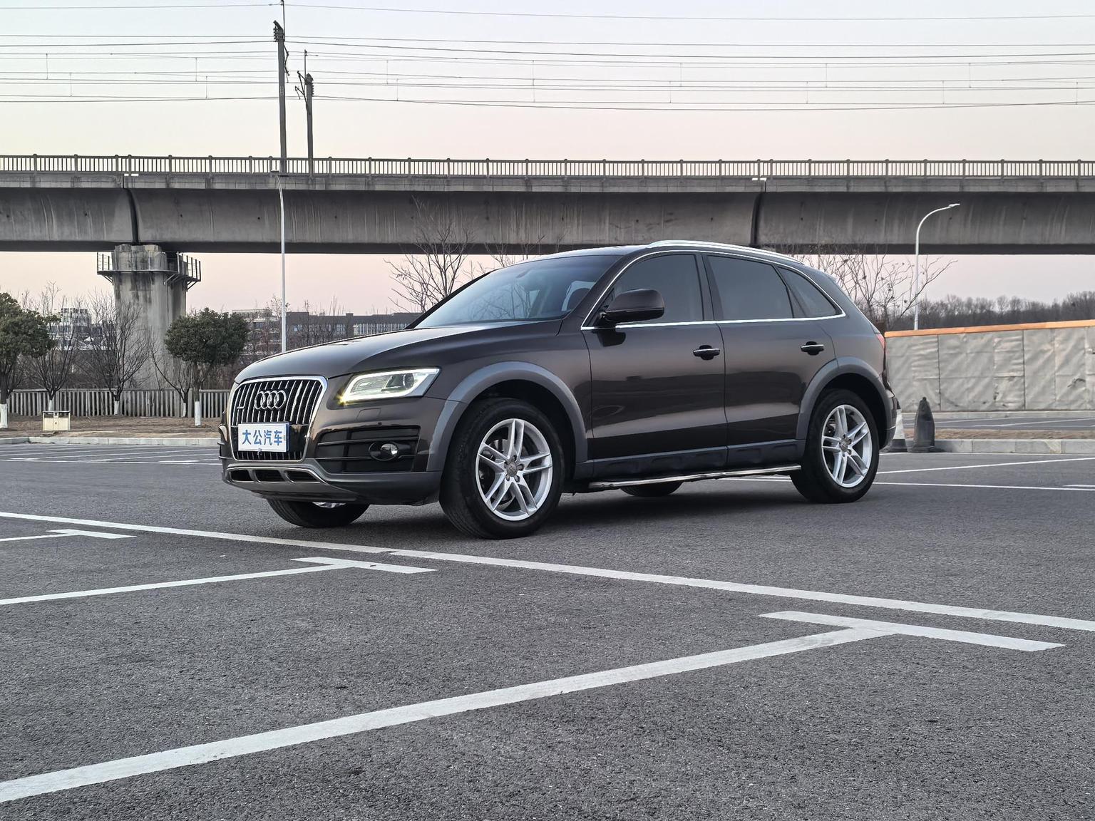 Audi Q5 2018 Heritage 40 TFSI Tech