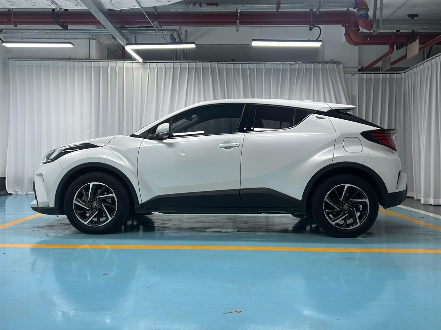 Toyota C-HR 2021 2.0L Luxury