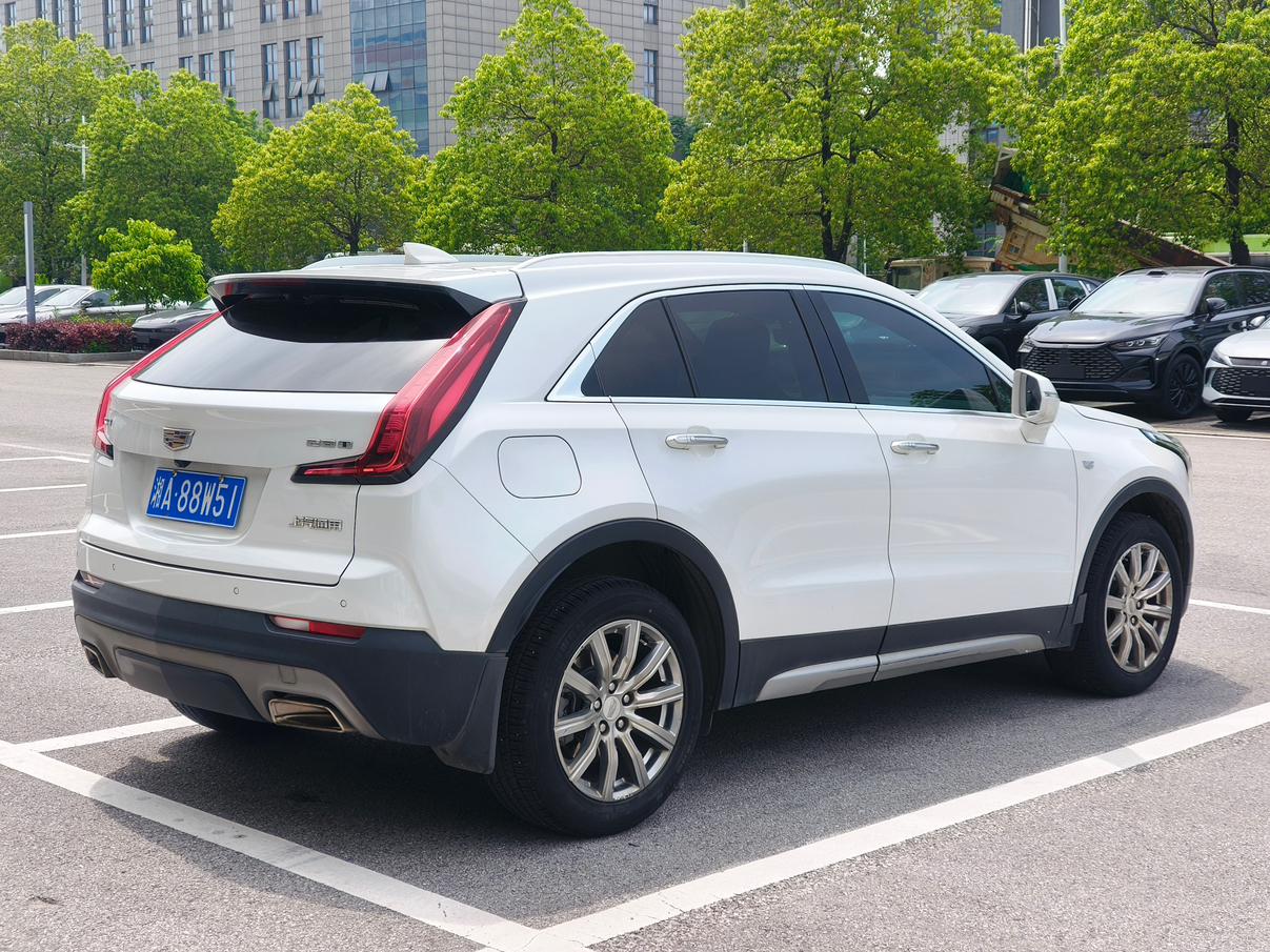 Cadillac XT4 2018 28T 2WD Leading