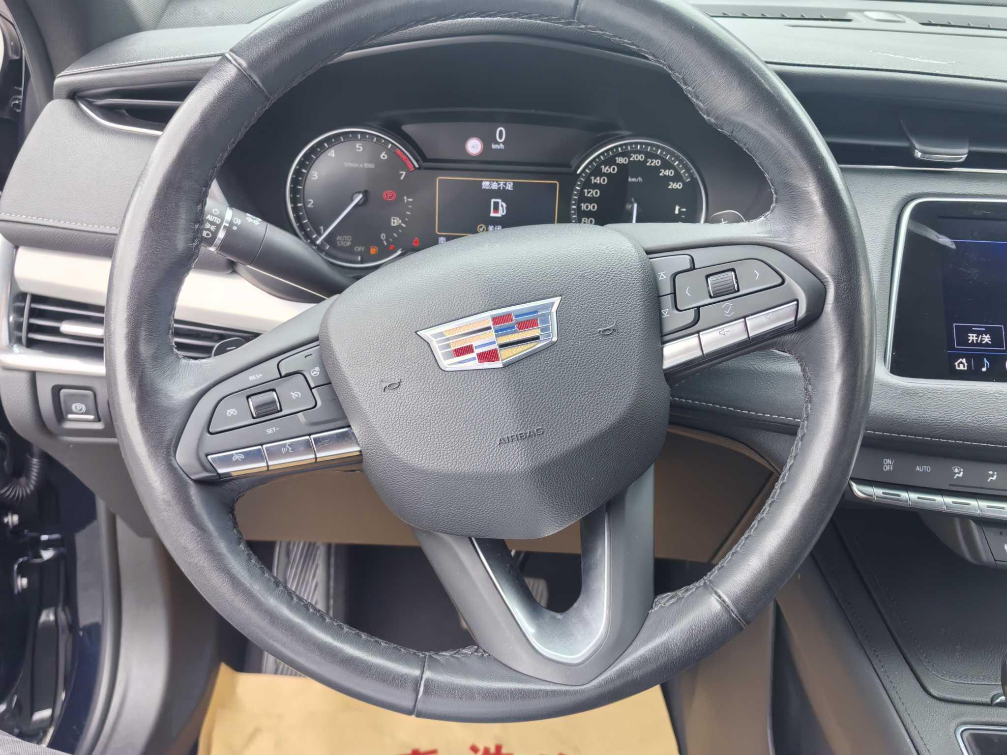 Cadillac XT4 2020 28T 2WD Leading