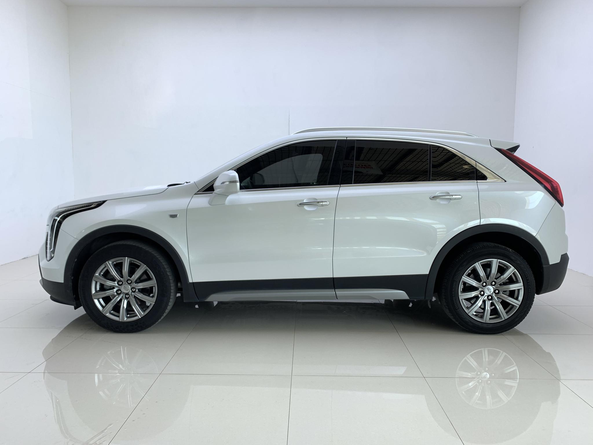 Cadillac XT4 2020 28T 2WD Leading