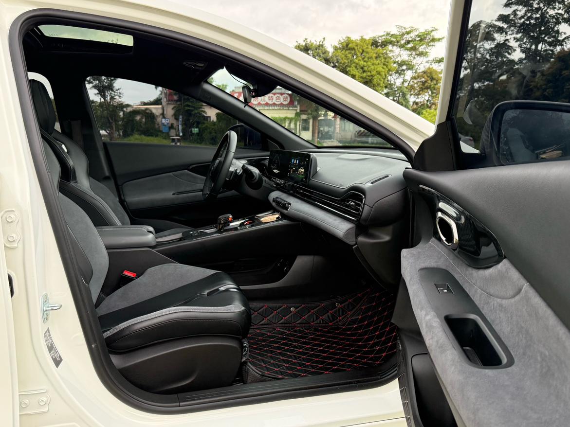 GAC Trumpchi Empow 2023 400T Auto R Pro