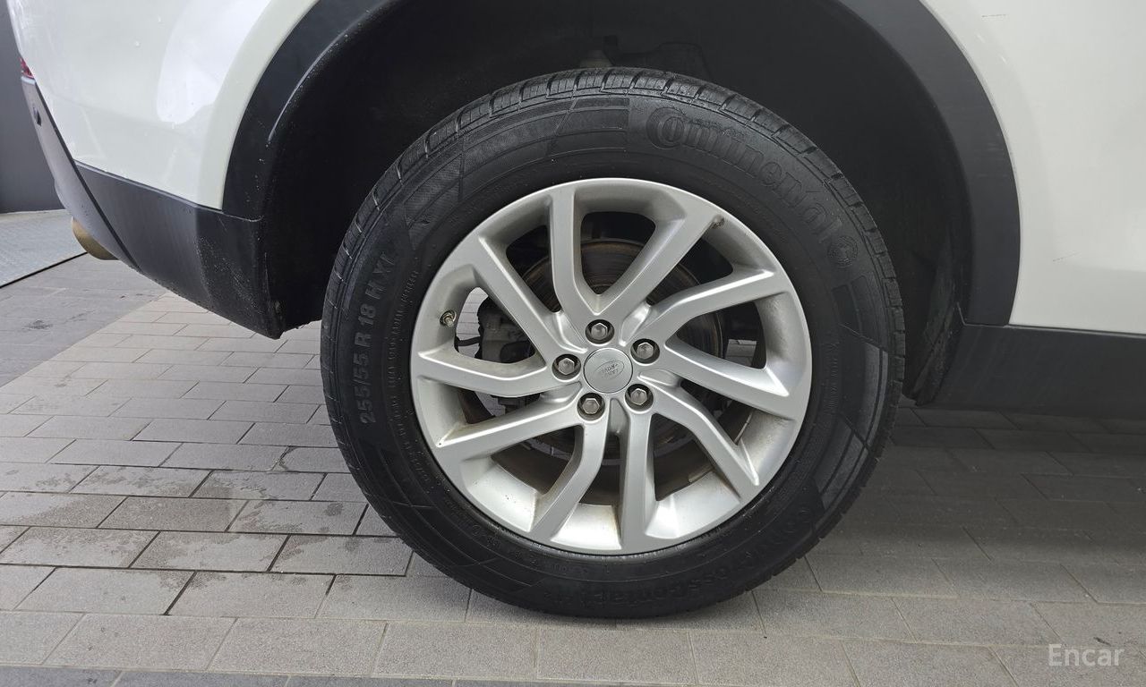 Land Rover Discovery Sports 2.0 TD4 SE (150 horsepower) 2018