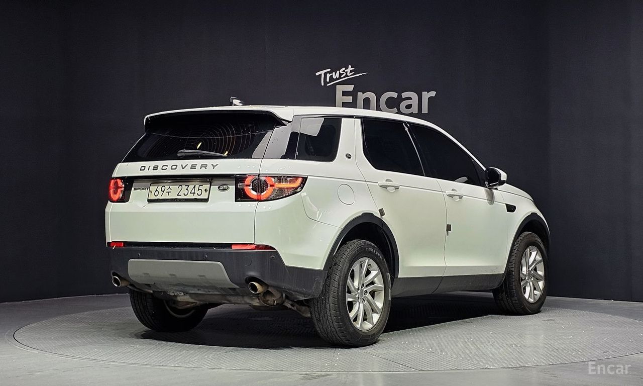 Land Rover Discovery Sports 2.0 TD4 SE (150 horsepower) 2018