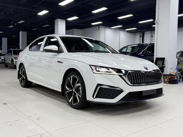 Skoda Octavia 2022 PRO TSI280 DSG Premium Plus