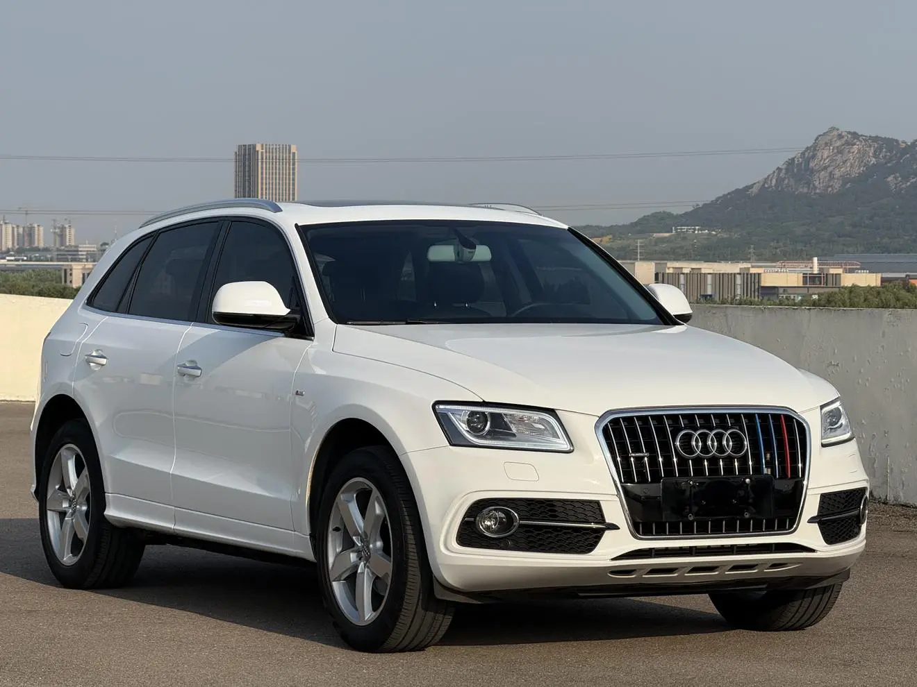 Audi Q5 2018 Heritage 40 TFSI Progressive
