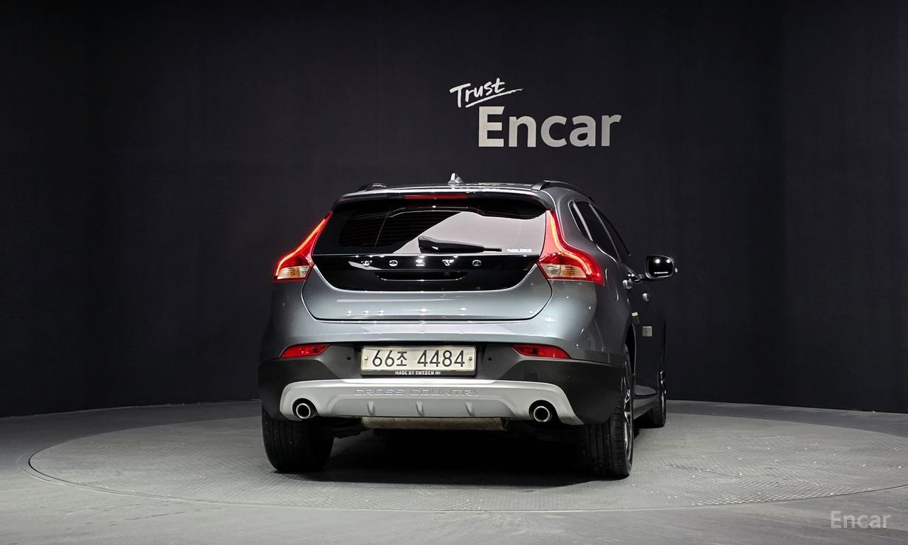 Volvo V40 Cross Country D3 2019