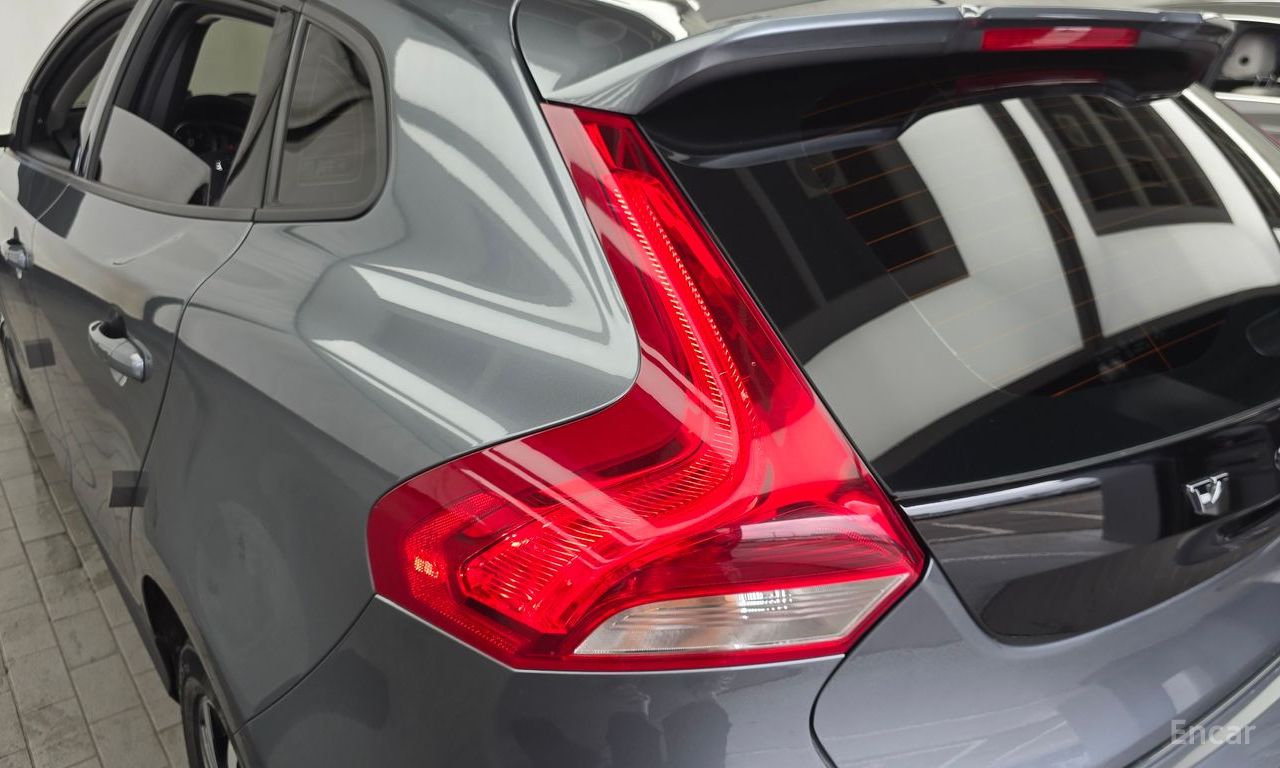 Volvo V40 Cross Country D3 2019