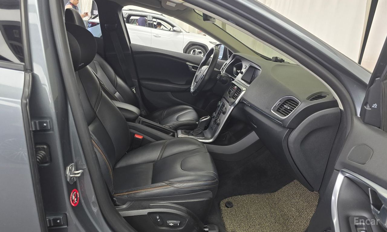 Volvo V40 Cross Country D3 2019