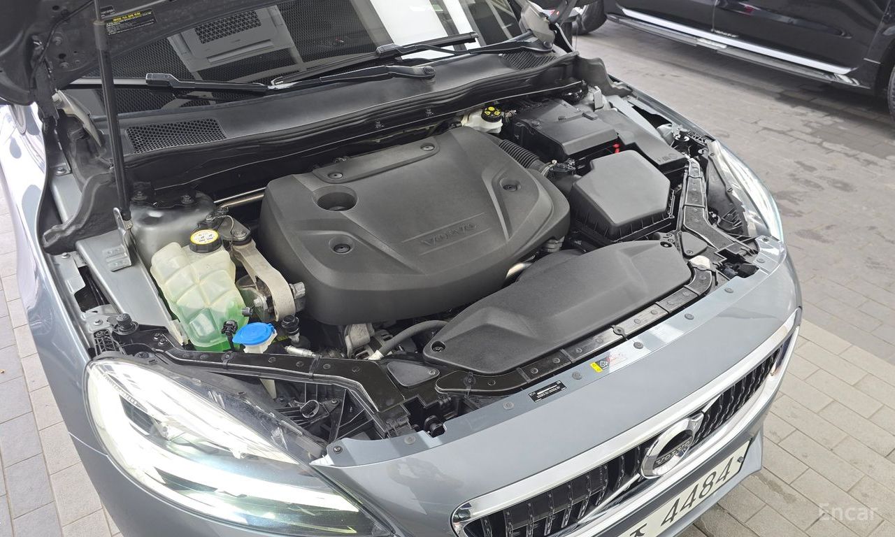 Volvo V40 Cross Country D3 2019