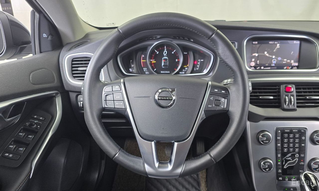Volvo V40 Cross Country D3 2019