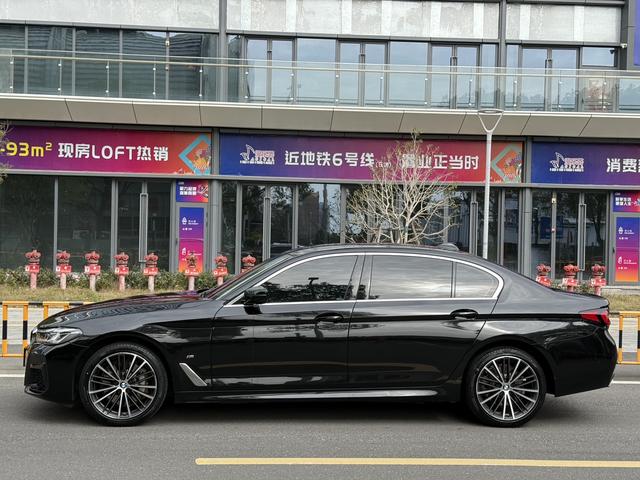 BMW 5 Series 2022 Facelift 530Li Leading M Sport Package