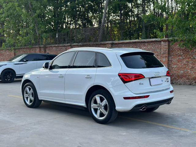Audi Q5 2018 Heritage 40 TFSI Tech