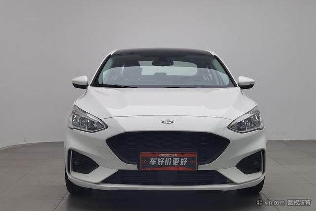 Ford Focus 2020 Sedan EcoBoost 180 Auto Sharp Trend