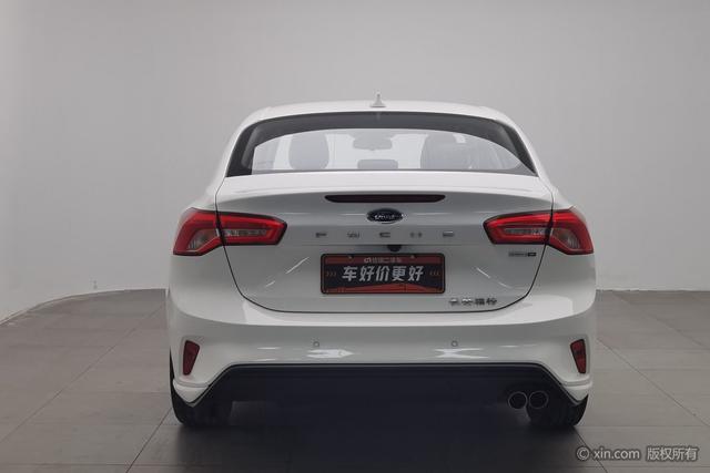 Ford Focus 2020 Sedan EcoBoost 180 Auto Sharp Trend