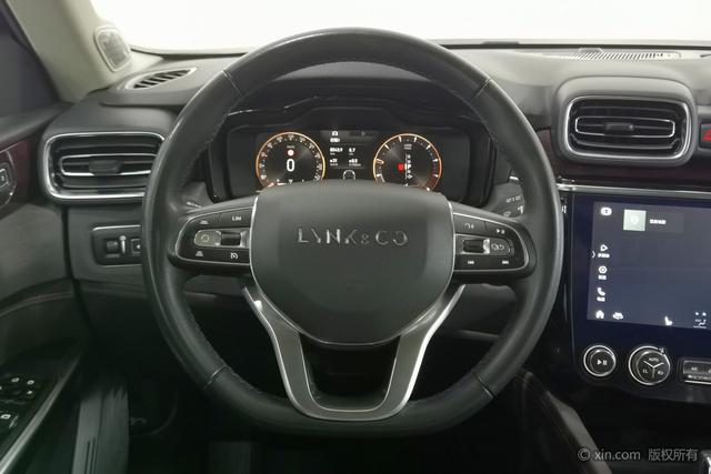Lynk & Co 02 2021 1.5T DCT 2WD Shine Champion