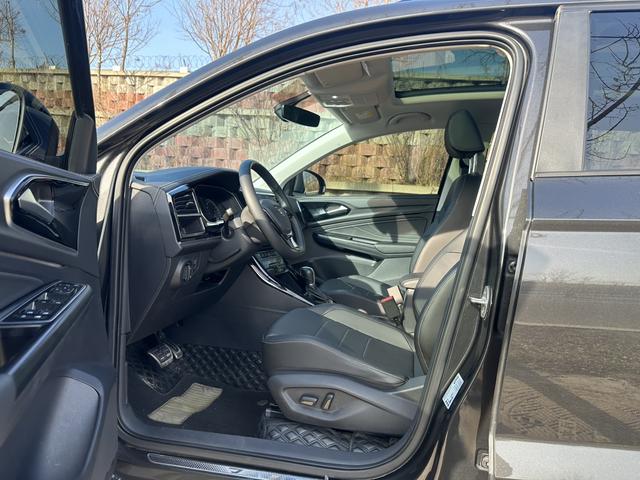 Jetta VS7 2021 black front 1.4T Auto Glory