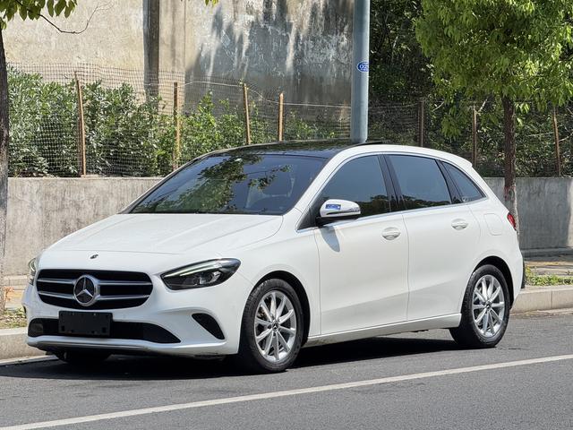 Mercedes-Benz B Class 2020 B 200 Fashion