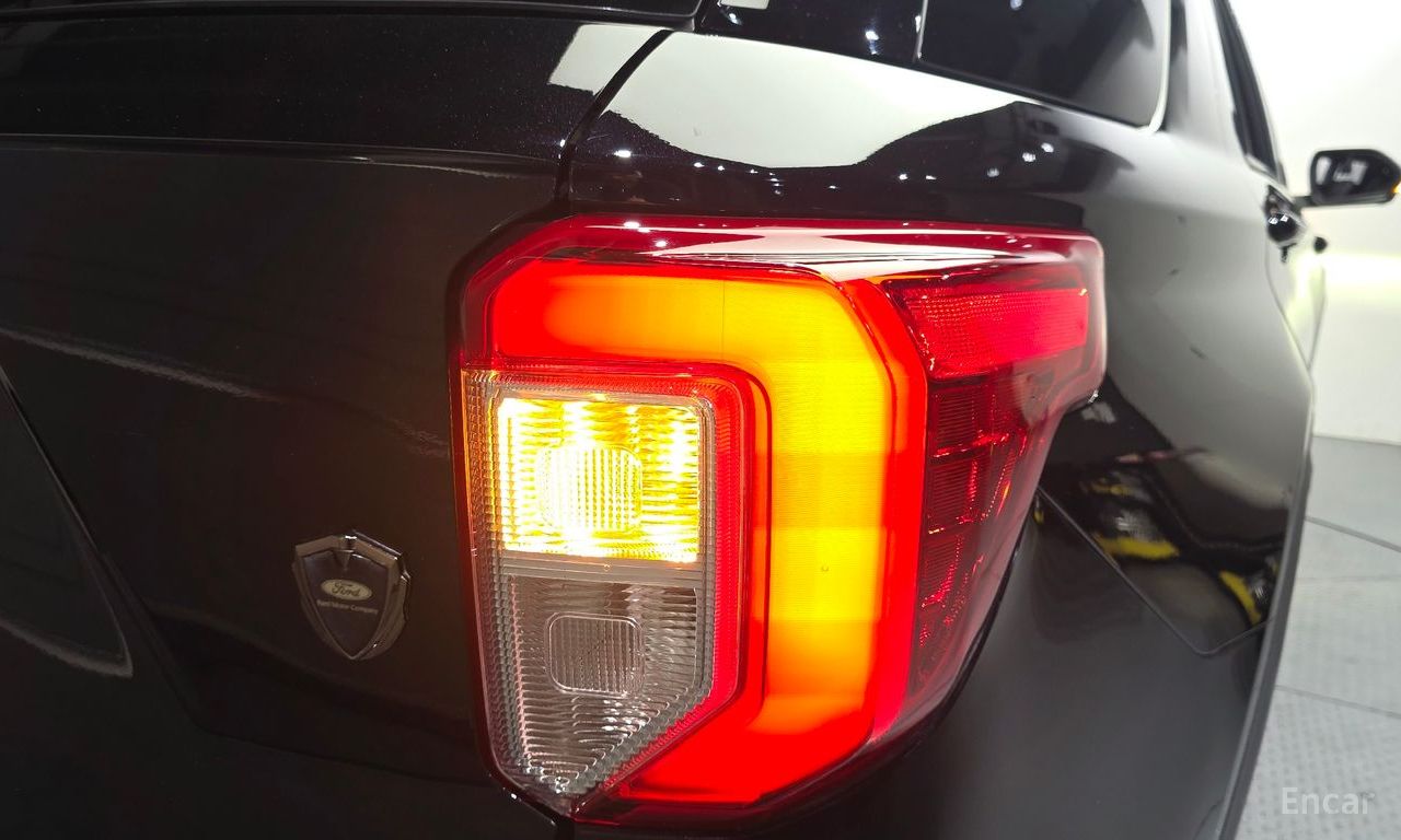 Ford Explorer 6th generation 3.0 PHEV 2021