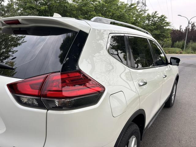 Nissan X-Trail 2019 2.0L CVT Smart Connected Comfort 2WD