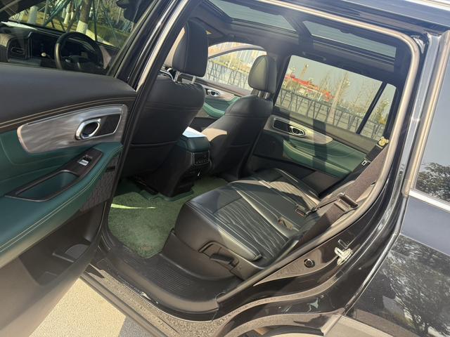 GAC Trumpchi Trumpchi GS8 2022 pilot Series 2.0TGDI 2WD Luxury Connected 7 seat