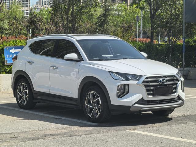 Hyundai Tucson 2019 280TGDi DCT 2WD Smart Connected China VI