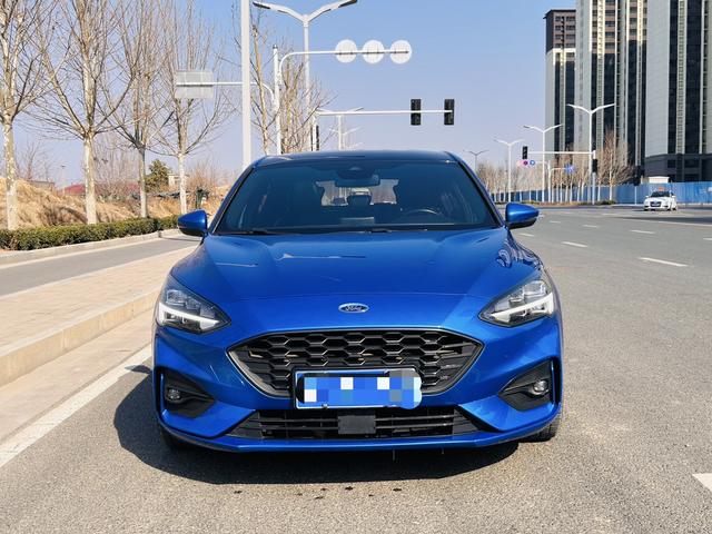 Ford Focus 2020 Hatchback EcoBoost 180 Auto ST Line