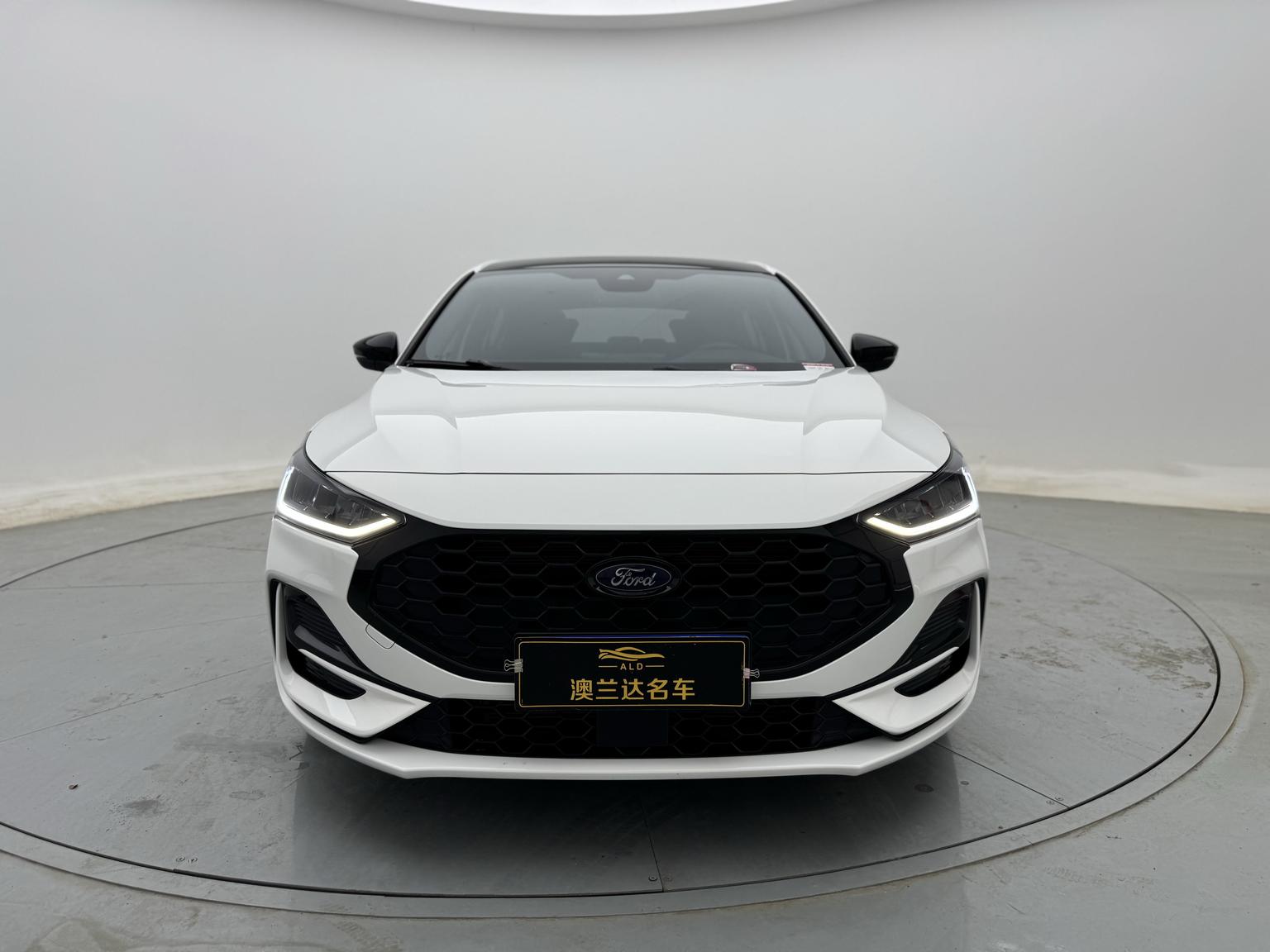Ford Focus 2022 Hatchback EcoBoost 180 Auto ST Line