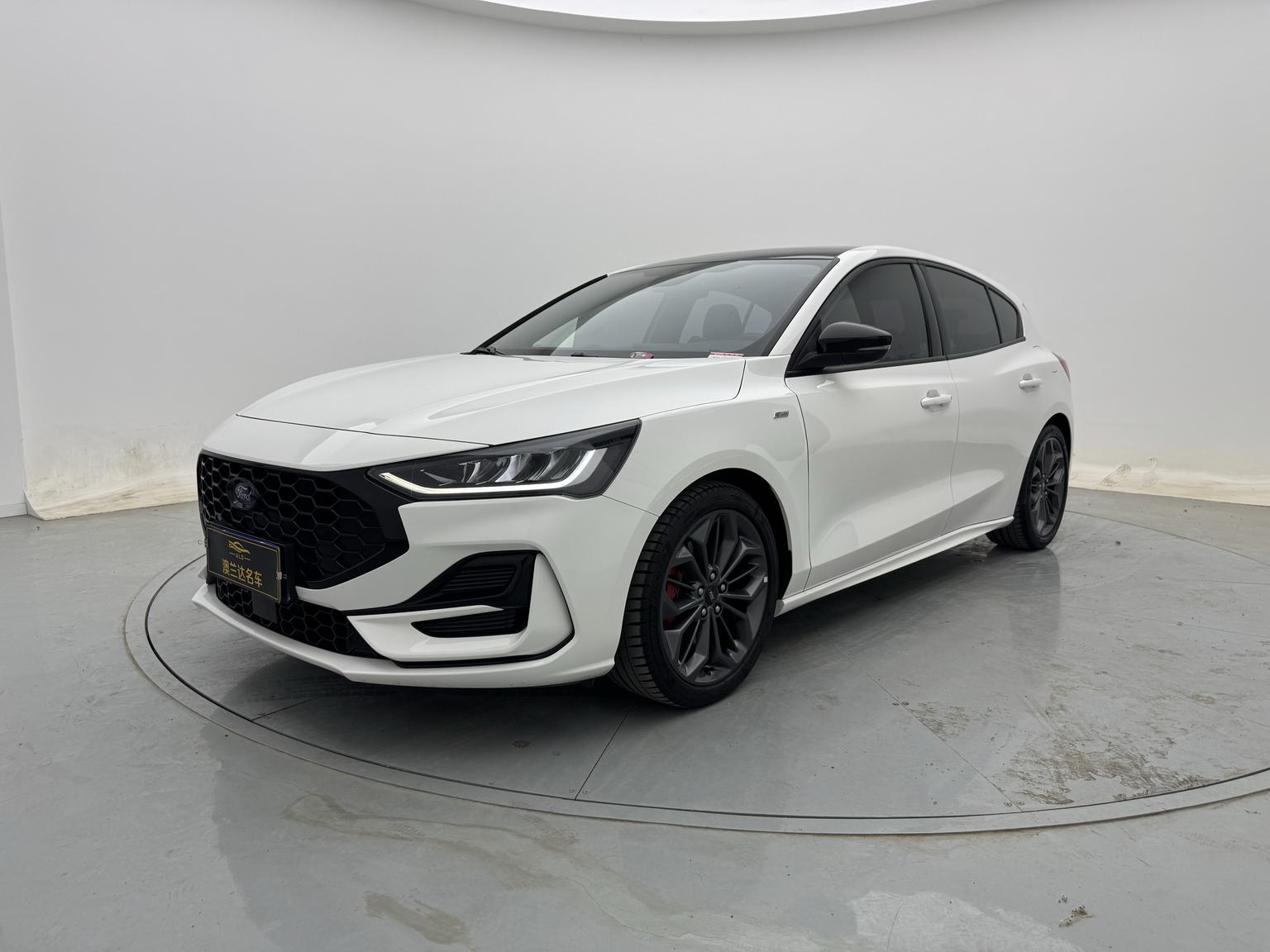 Ford Focus 2022 Hatchback EcoBoost 180 Auto ST Line