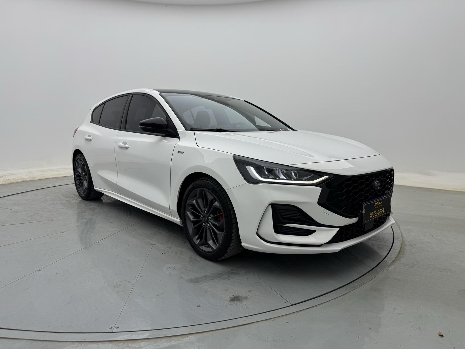 Ford Focus 2022 Hatchback EcoBoost 180 Auto ST Line